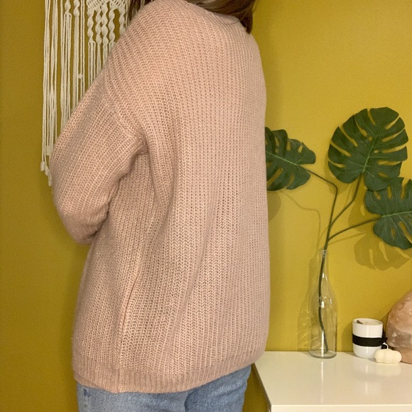 PINK OVERSIZED WRAP SWEATER - Picture 5 of 10